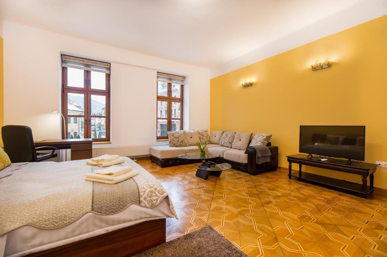 Council Square Estate Apartment *Bull'S Eye* Brašov Exteriér fotografie