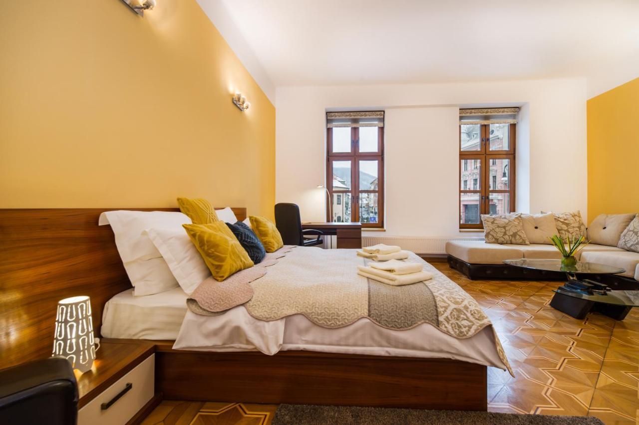 Council Square Estate Apartment *Bull'S Eye* Brašov Exteriér fotografie